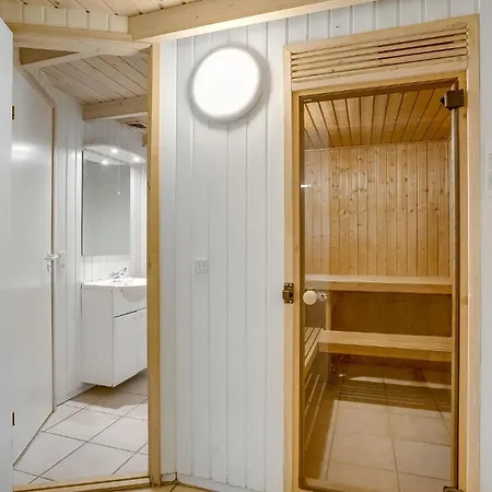 Tatil Evi Lovely In Vaeggerlose With Sauna Bøtø By