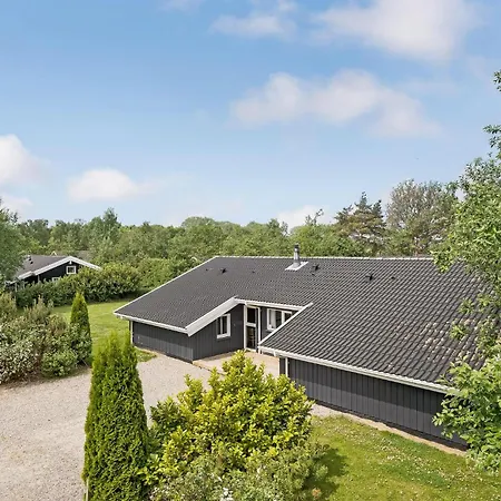 Stunning In Vaeggerlose With Sauna