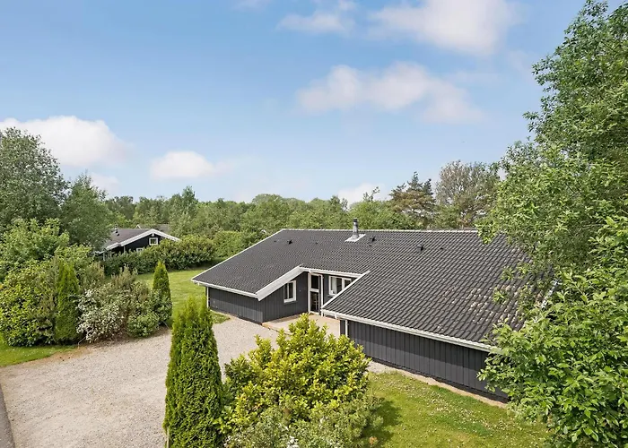 Stunning In Vaeggerlose With Sauna